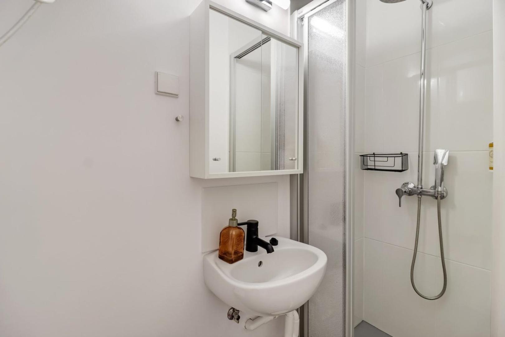 Apartamento Bright 1br Castelo Sao Jorge - Graca Getaway | By Airnest Lisboa