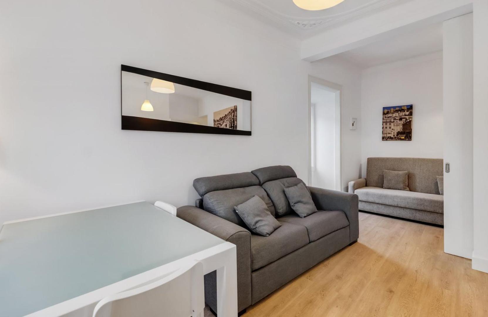 Bright 1br Castelo Sao Jorge - Graca Getaway | By Airnest * Lisboa
